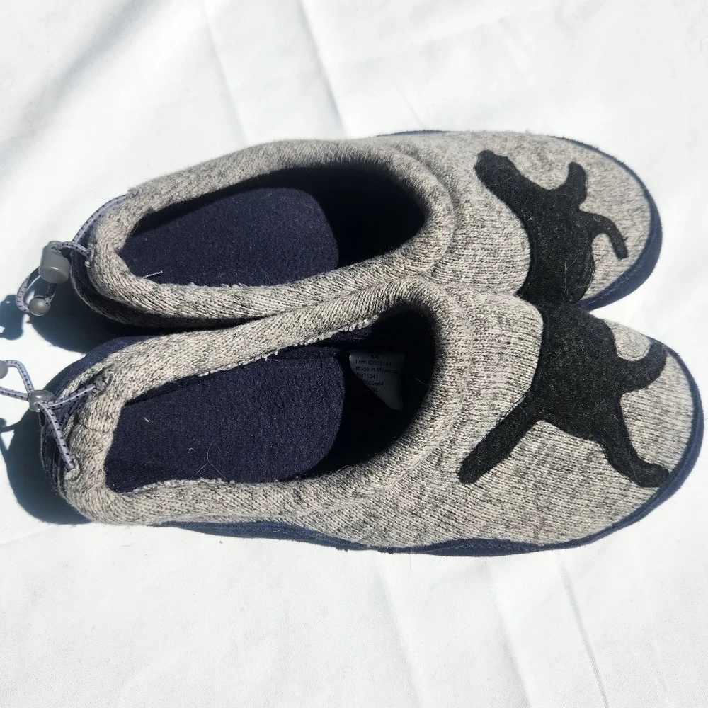 LL Bean kids size 5 - 6 black dog slippers